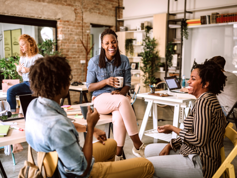 Pause-café ou rituel social ? Quand un simple break devient un révélateur culturel