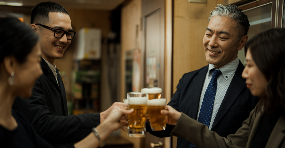 Regards Interculturels - Le repas d’affaires à travers le monde : un art interculturel à maîtriser - Akteos